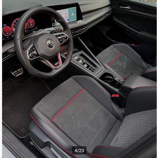 Volkswagen Golf 2.0 TSI GTI Clubsport 300pk/PANO/IQ/ACC/DCC