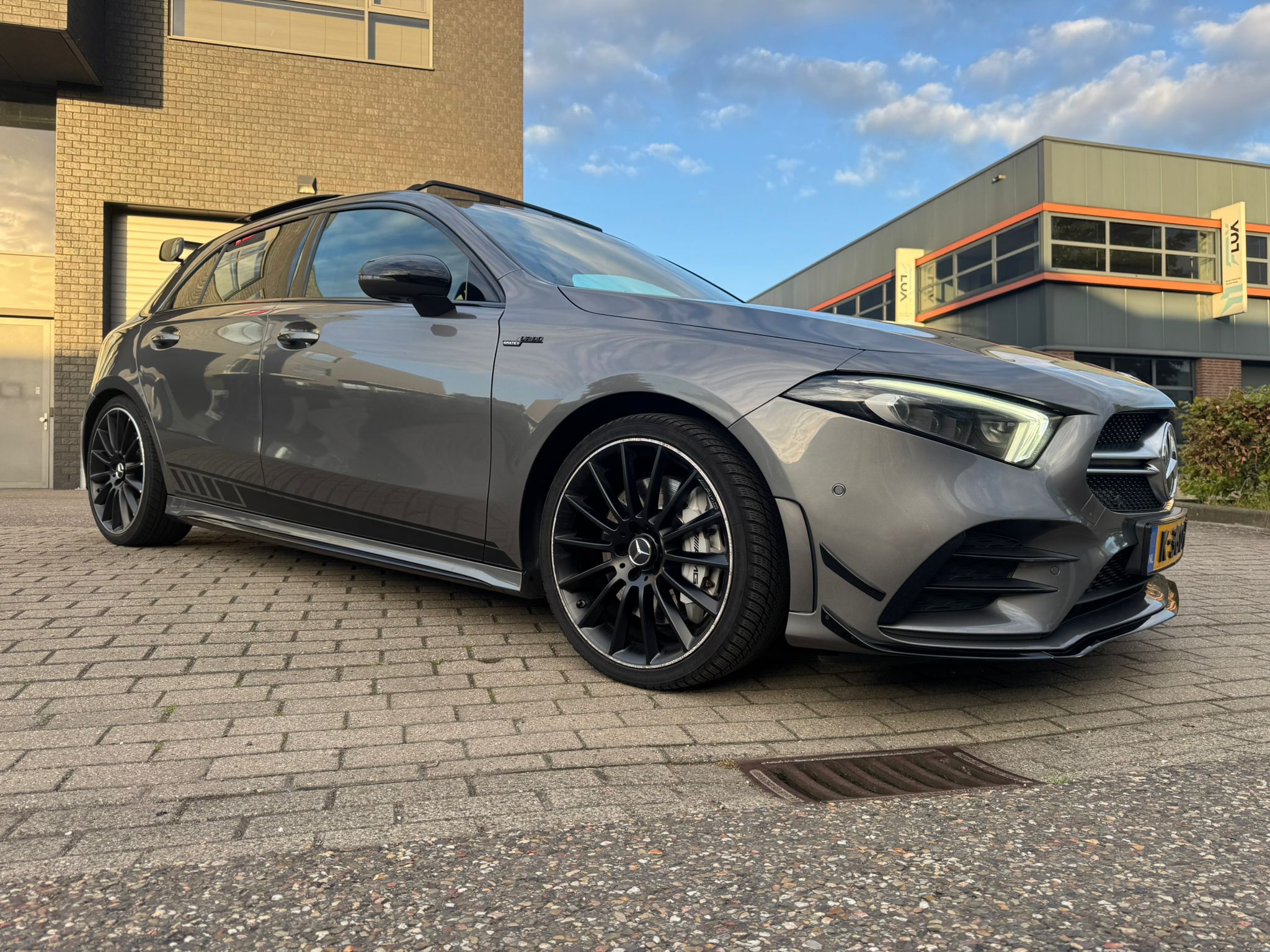 Mercedes-Benz A35 AMG 4Matic+|306PK|PANO|AERO|FUL|SPEEDSHIFT