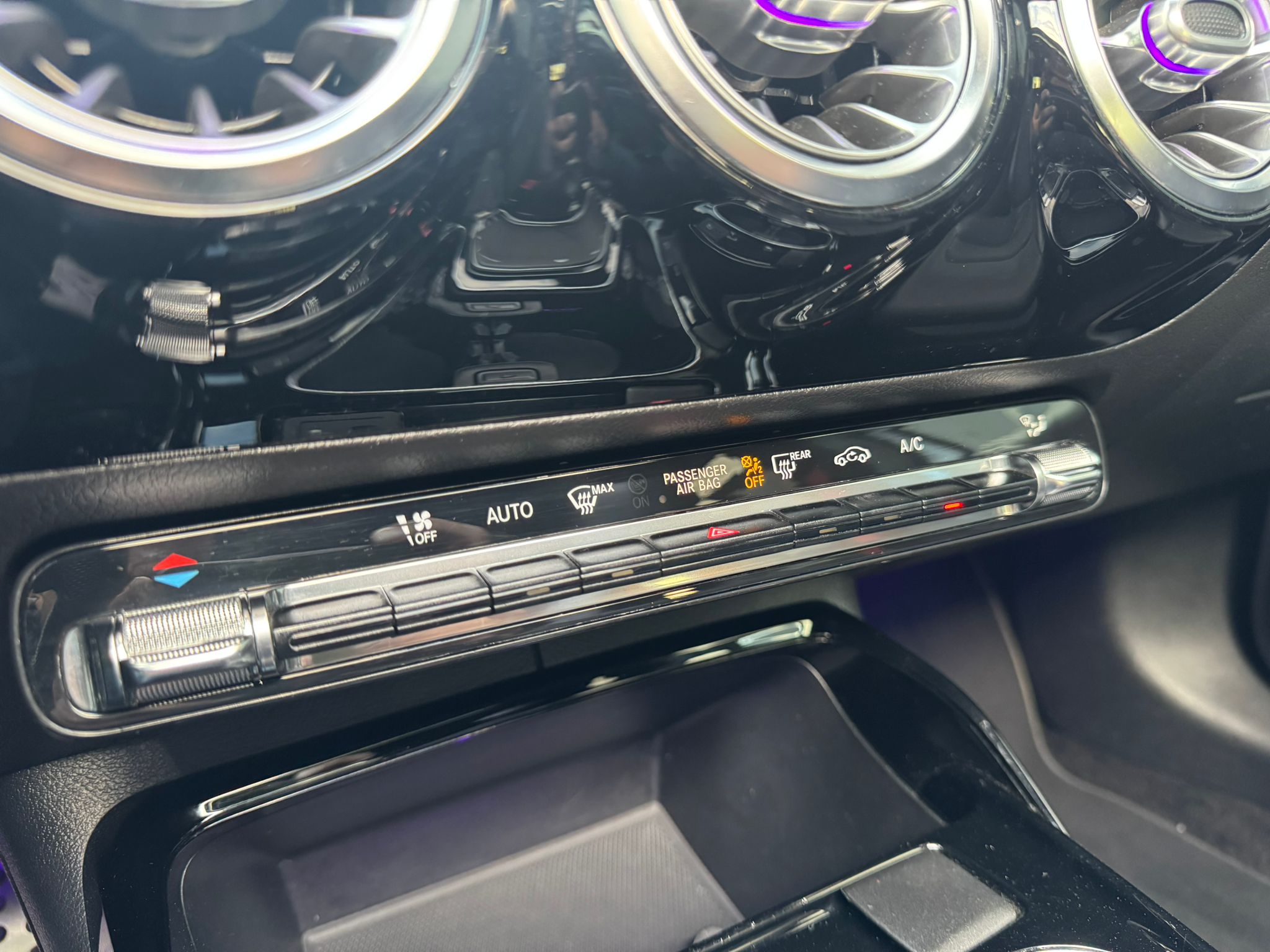 Mercedes-Benz A35 AMG 4Matic+|306PK|PANO|AERO|FUL|SPEEDSHIFT