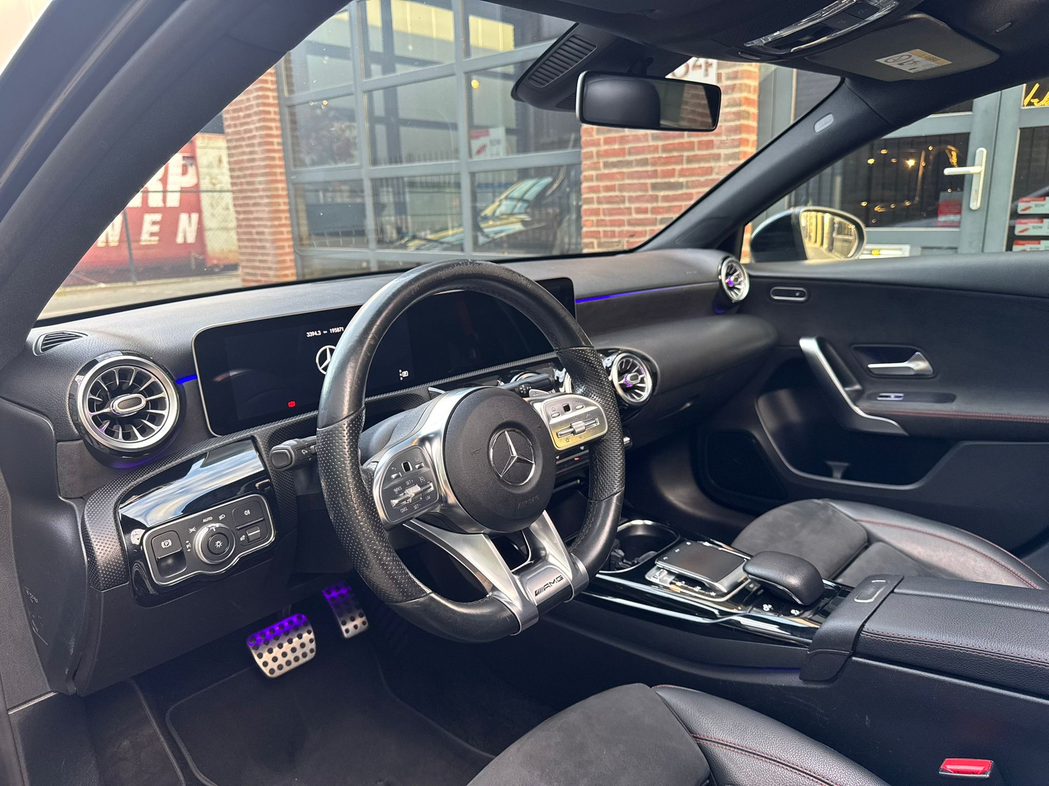 Mercedes-Benz A35 AMG 4Matic+|306PK|PANO|AERO|FUL|SPEEDSHIFT